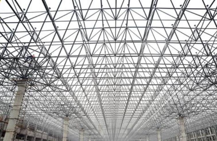 扎兰屯网架公司为您分享干煤棚在后期的使用保养方法